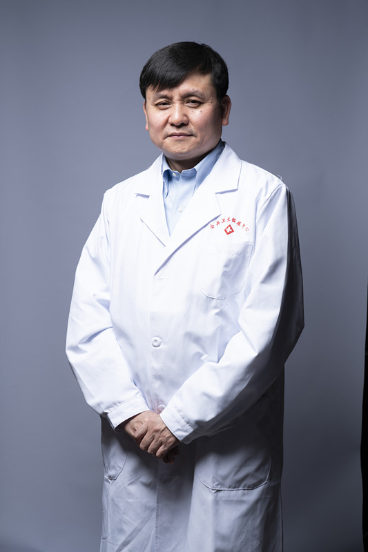 【上海抗疫医生张文宏获奖没有,上海医生张文宏火了】 【上海抗疫医生张文宏获奖没有,上海医生张文宏火了】