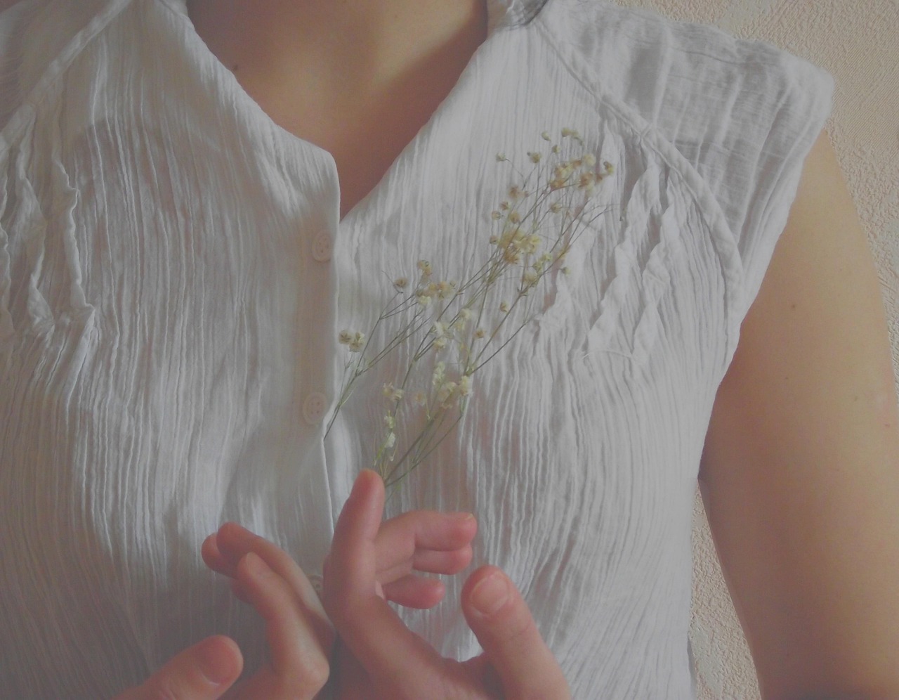 得了新冠肺炎咳嗽是种什么感觉/新冠肺炎有咳嗽