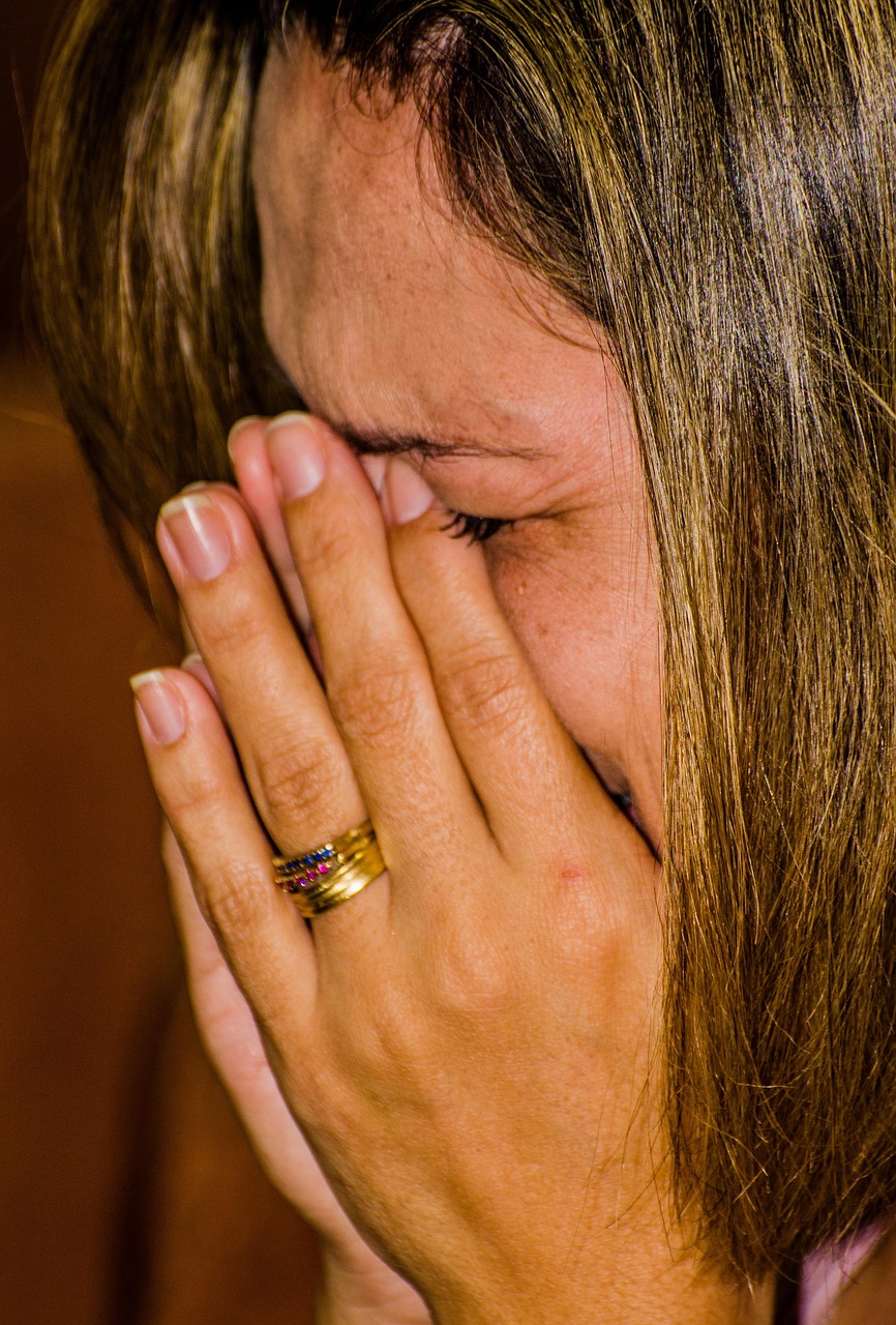 得了新冠肺炎咳嗽是种什么感觉/新冠肺炎有咳嗽