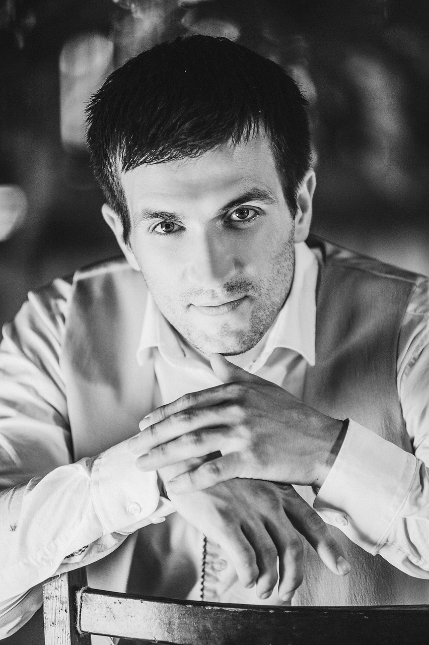 【常凯一家怎样了/常凯的妻子】