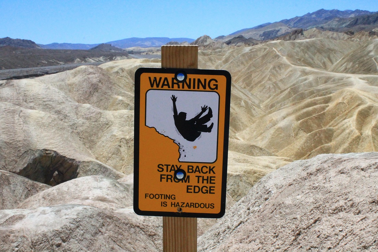 冷空气南下是几月份/冷空气南下气温什么下降