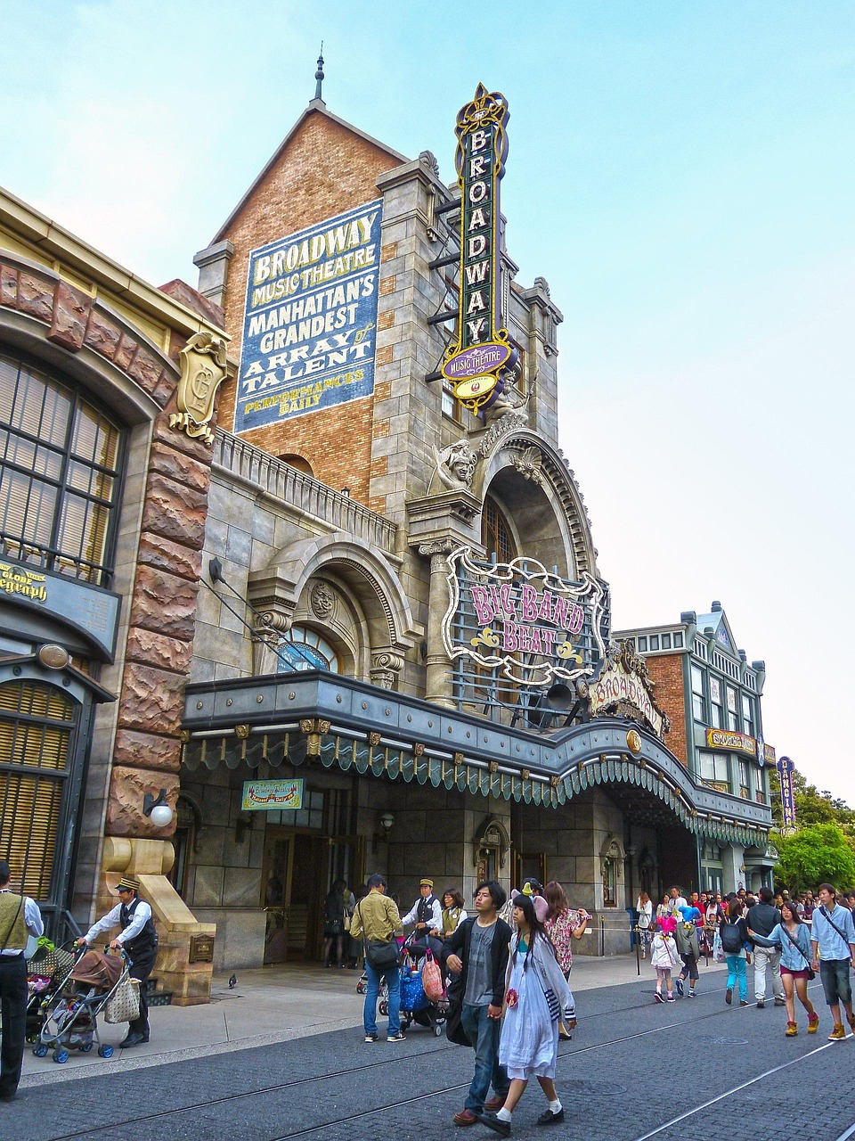 迪士尼每天有多少游客（迪士尼每天有多少游客来过）