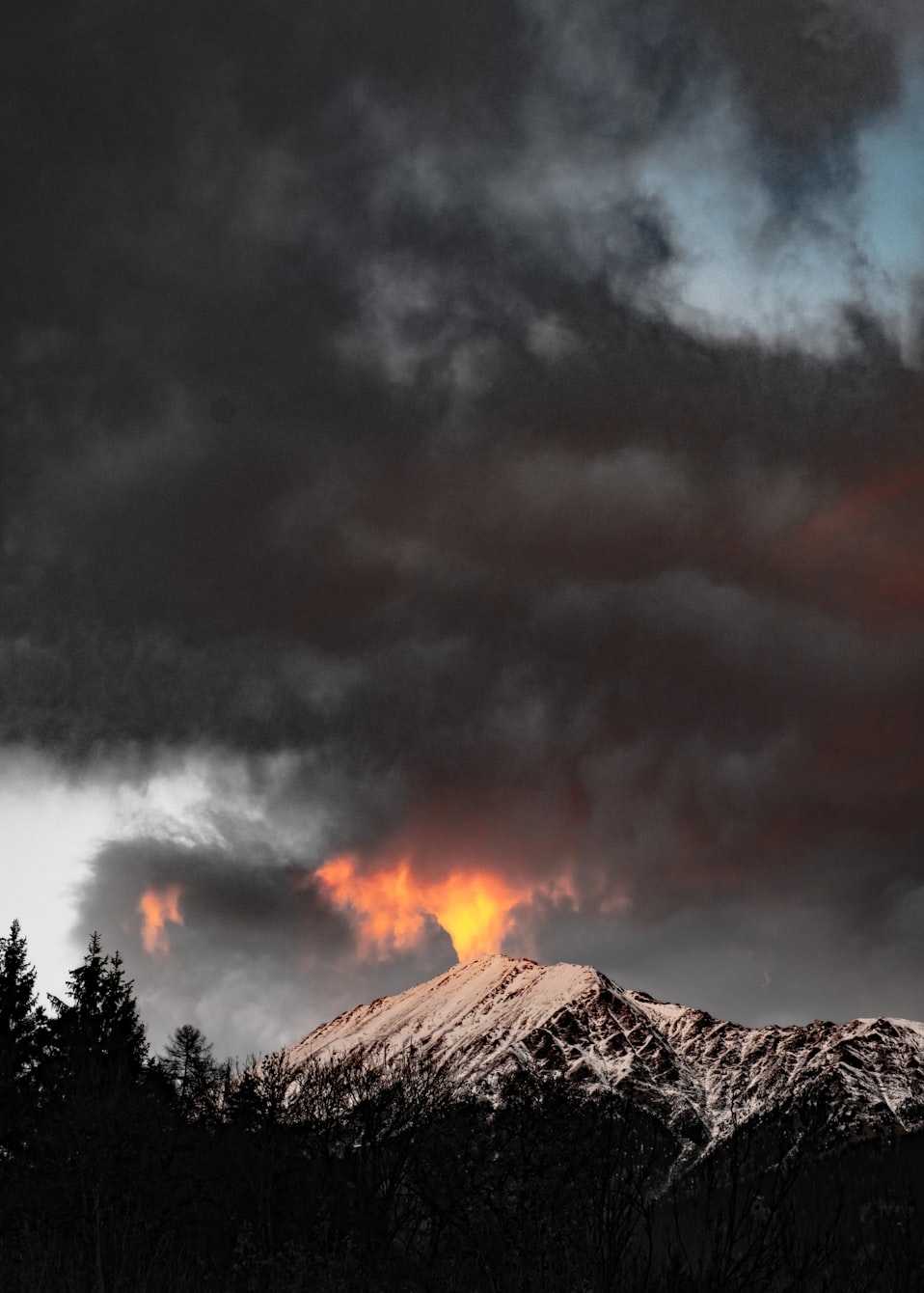 【疫情再次大爆发的可能性/新冠疫情再次爆发的可能性】